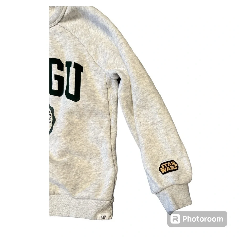GAP Grogu light grey university style sweatshirt size 4